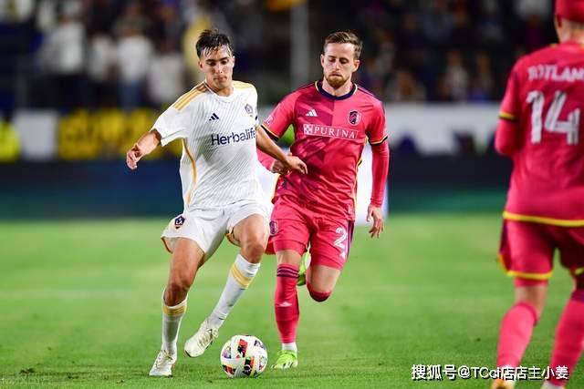 曼联最艰难时刻迎击阿森纳 数据示梦剧场沦陷