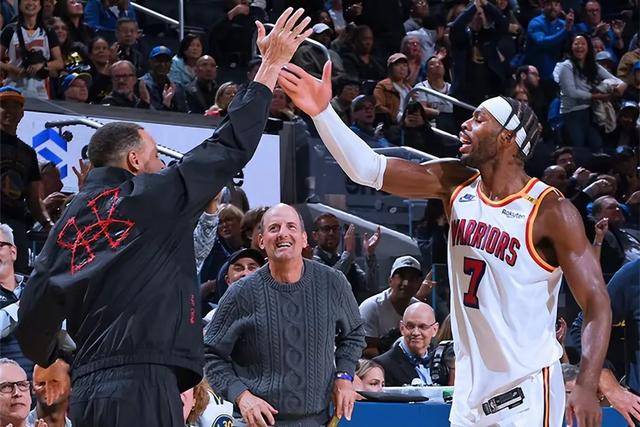 王哲林8分上海力克江苏获首胜 崔晓龙空砍24分